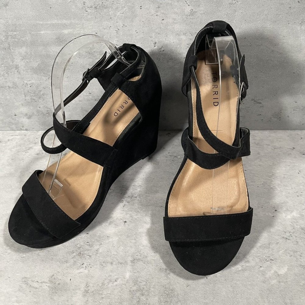 Torrid Womens Sz 9.5 Black Open Toe Criss Cross Strappy Wedge High Heels Pumps